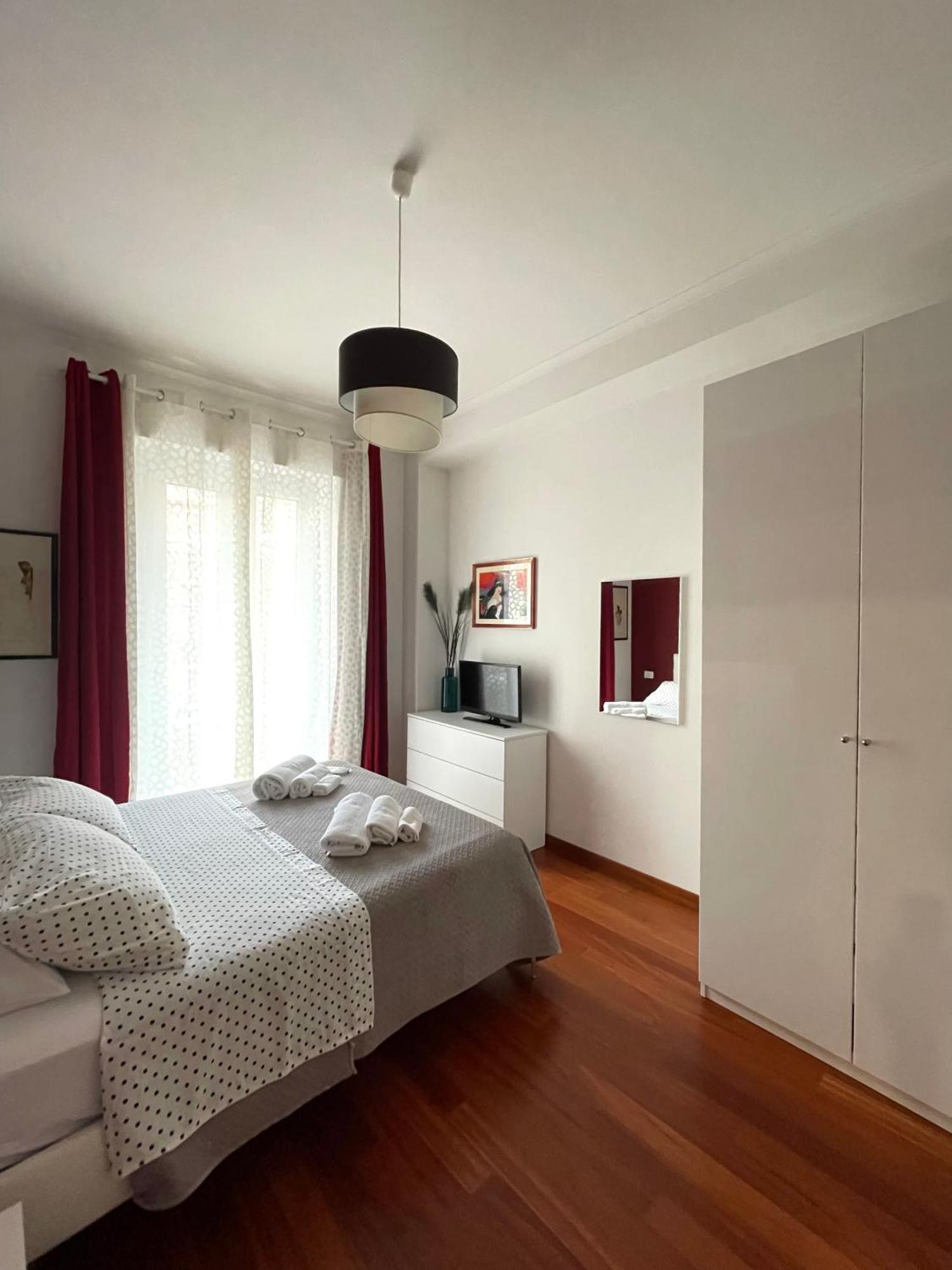 Lucens Domus Appartamento Roma Quartiere Trieste - Vicino Metro B1 - Exteriör bild